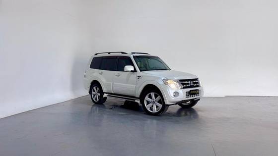 MITSUBISHI PAJERO FULL 3.2 HPE 4X4 16V TURBO INTERCOOLER DIESEL 4P AUTOMÁTICO